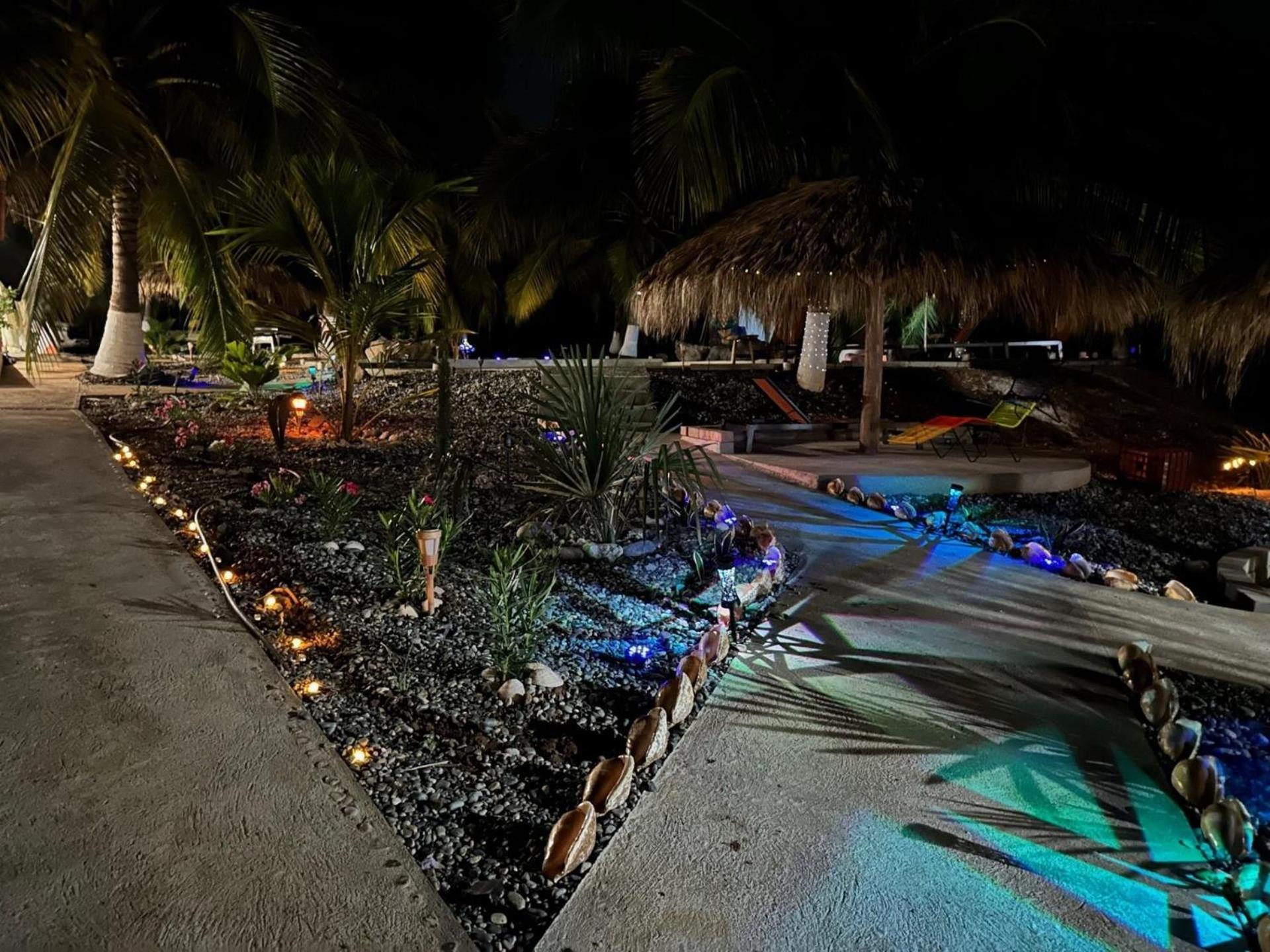 Casa Las Palmas Playa La Saladita Zihuatanejo Eksteriør bilde