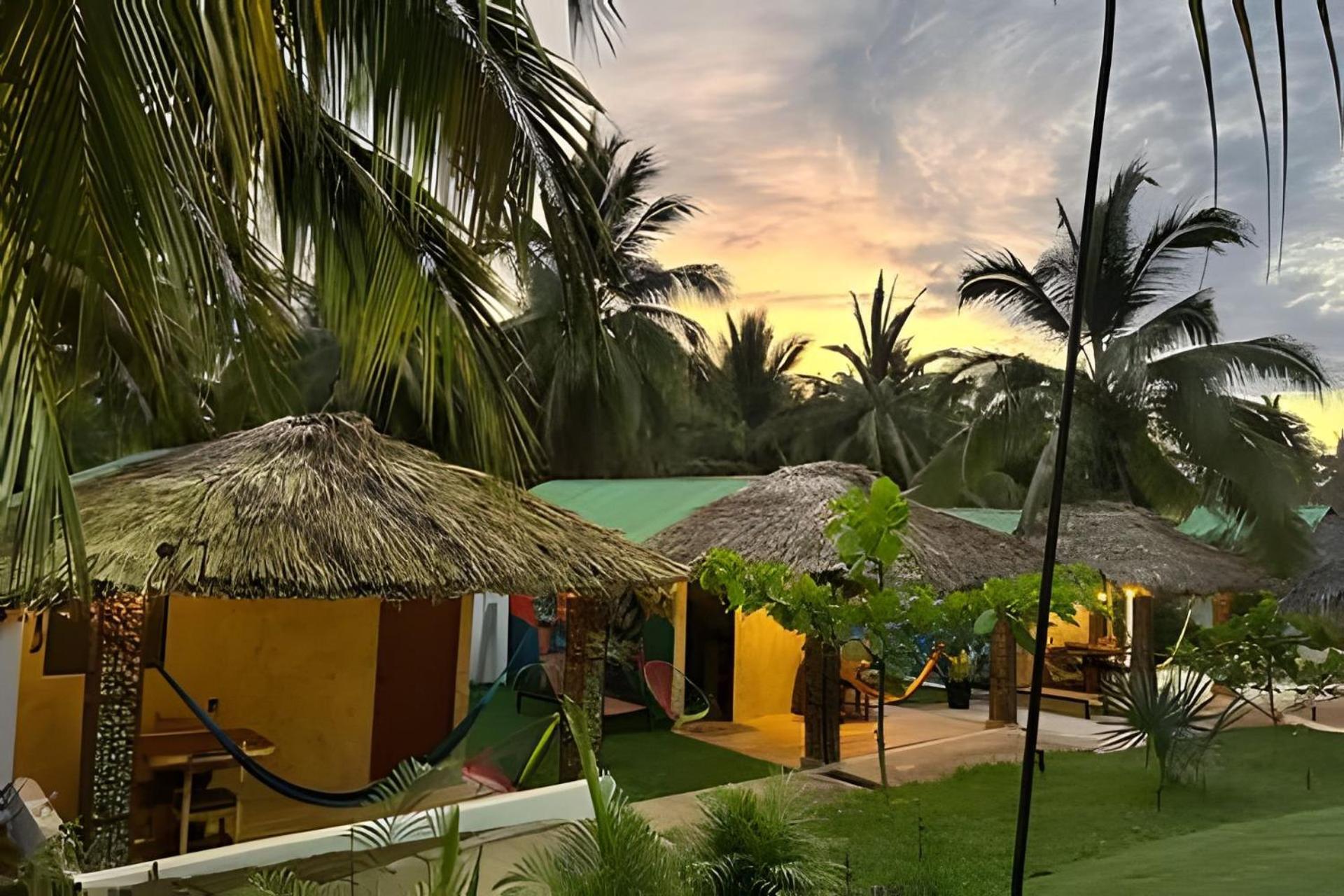 Casa Las Palmas Playa La Saladita Zihuatanejo Eksteriør bilde